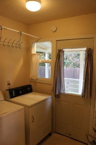Building Photo - Near Sequoia Zoo and Park, Cozy 2/1 with l...