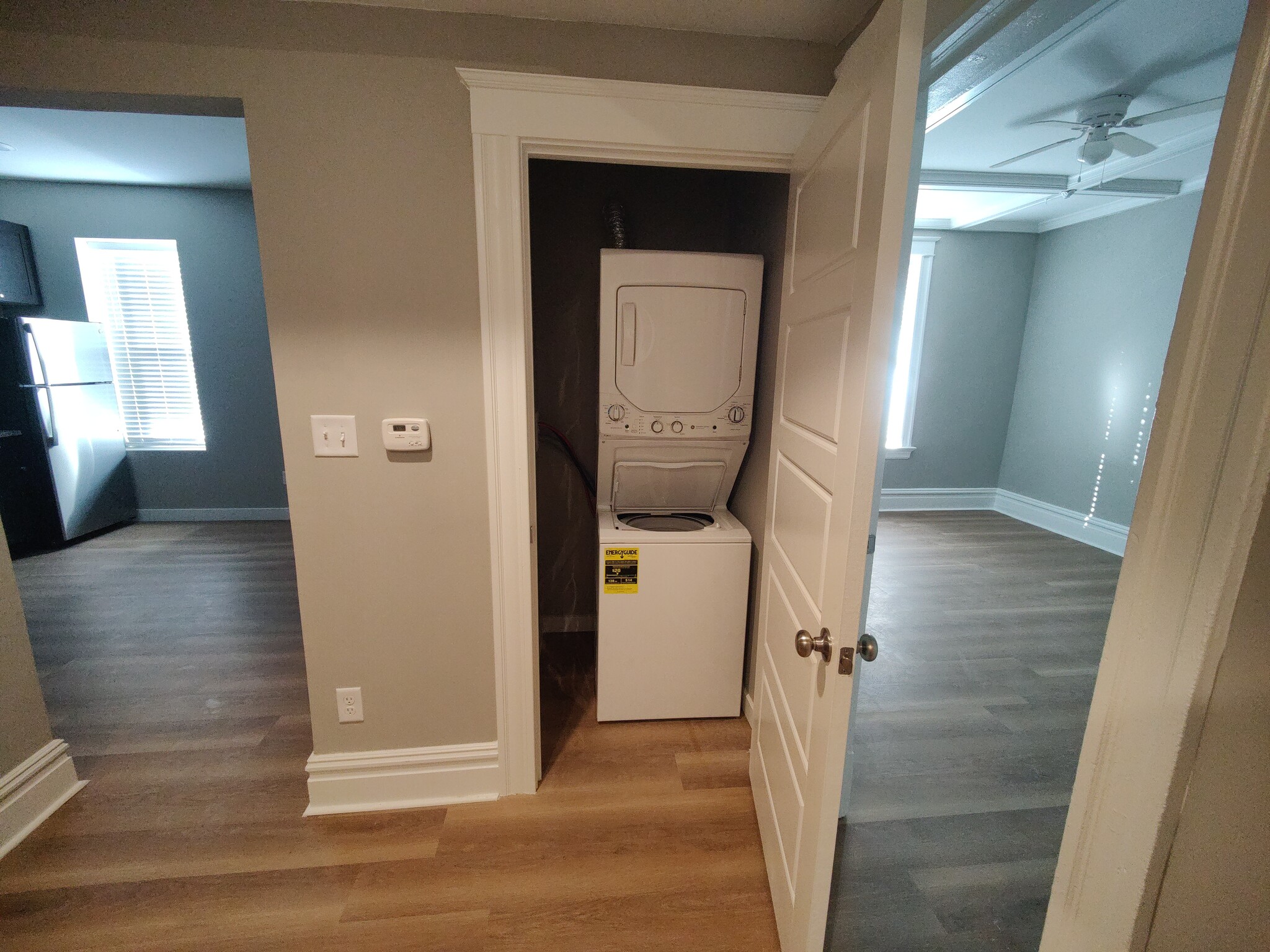 Building Photo - 3119 Oak Hill Ave