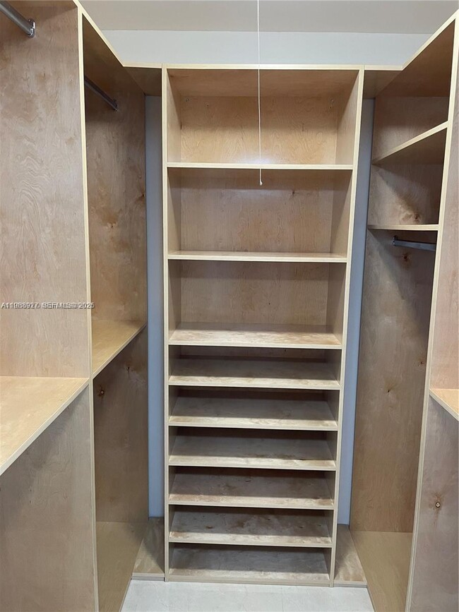 Building Photo - 13155 Ixora Ct