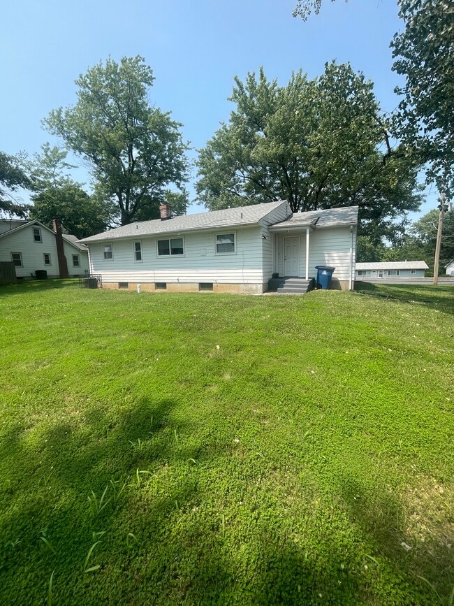 Backyard - 1537 Boones Lick Rd