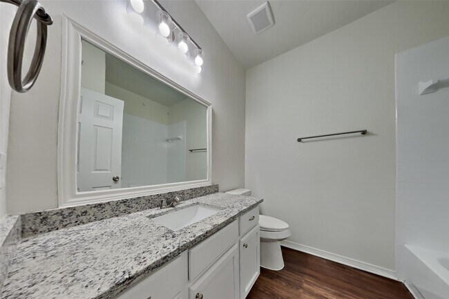 Building Photo - 8402 Sports Haven Dr