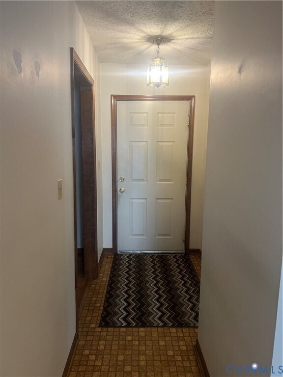 Building Photo - 3021 Sand Hills Dr