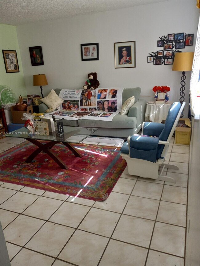 3158 N Pine Island Rd 3158 N Pine Island Rd Sunrise FL 33351