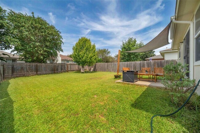 Building Photo - 5232 Hutchinson Dr