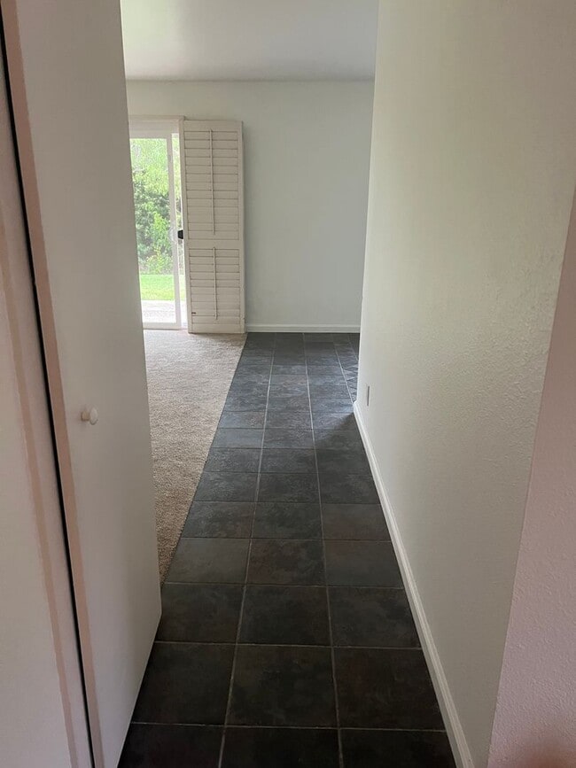 Building Photo - 55+ Home in Oceana Mission 1, Private End ...