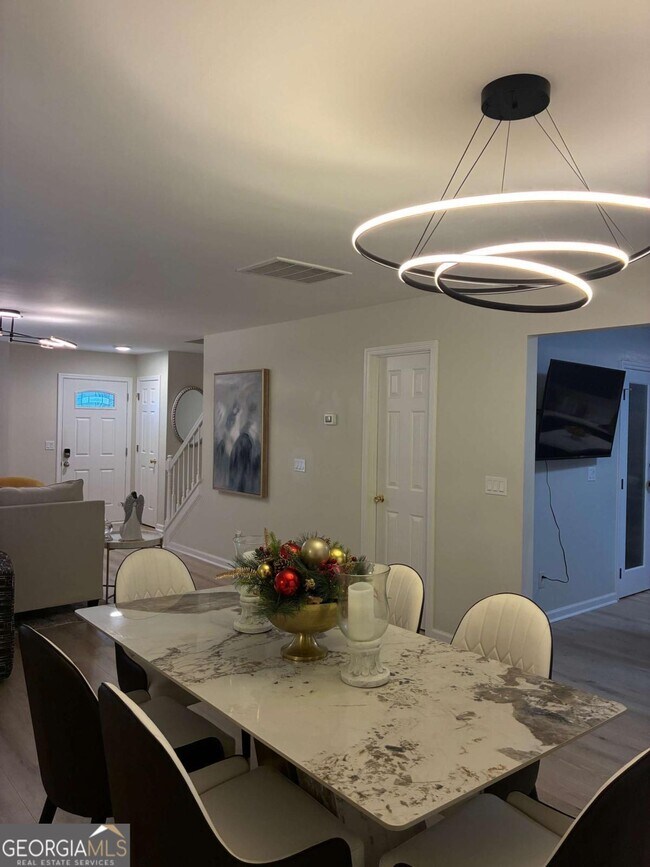 Building Photo - 117 Holly Mill Village Dr