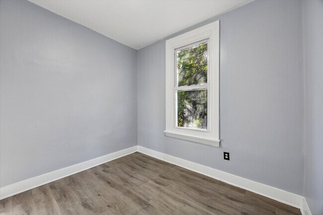 Building Photo - 4 Bedroom House North Philly- Will accept 3 Bedroom Vouchers!