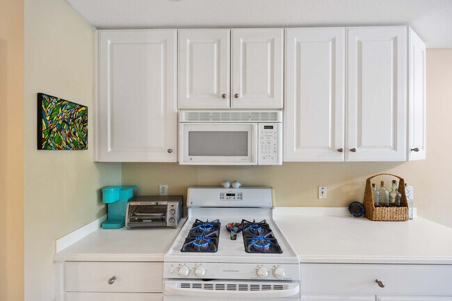 Building Photo - 3955 Deer Crossing Ct