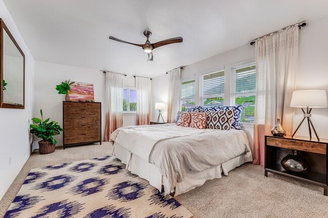 Building Photo - Kehalani 3 bedroom 2.5 bath ocean views  -...