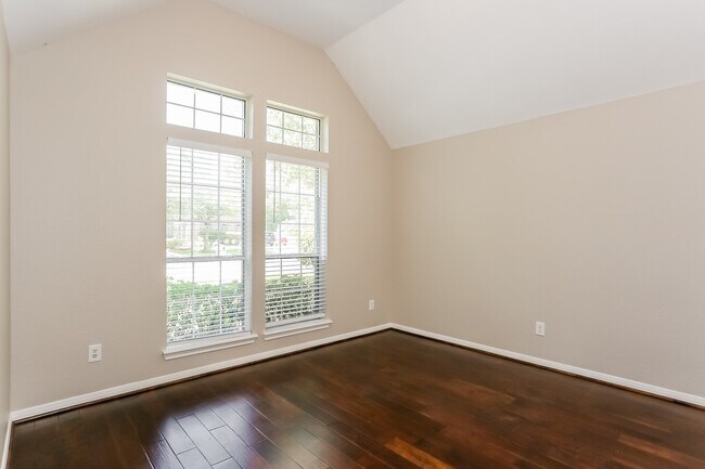 Building Photo - 13207 Castle Combe Dr