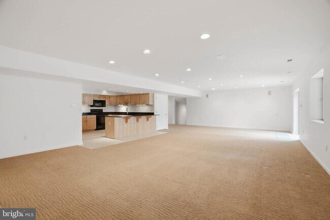 Building Photo - 6614 Corina Ct