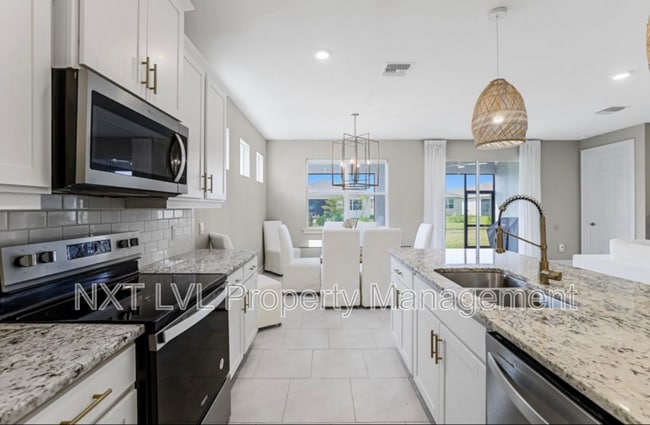 Building Photo - 440 Coral Reef Pl