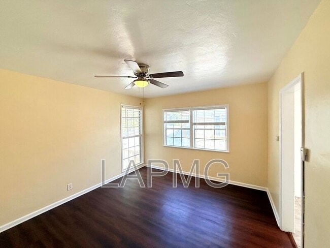 Building Photo - 4080-4084 Leimert Blvd