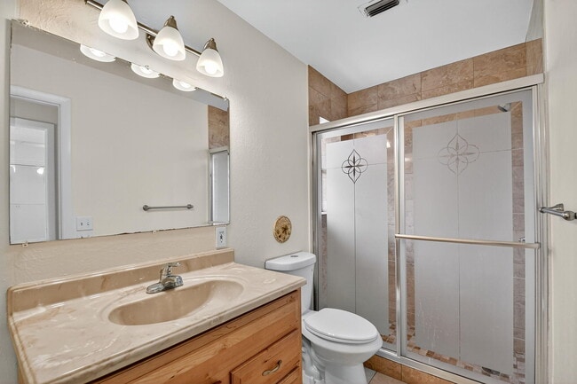 Building Photo - 2701 Waterview Cir