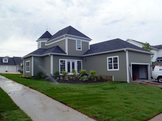 Building Photo - 3 Bedroom Victorian Style Home - Cherry Hill