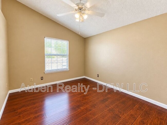 Building Photo - 514 Briarcroft Dr