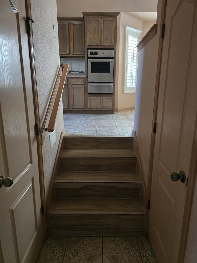 Building Photo - 3213 Tierra Ave Pl