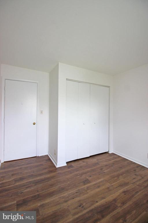 Building Photo - 102 Chesterfield Ln