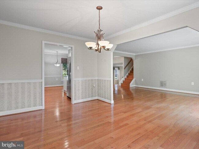 Building Photo - 10107 Minburn St
