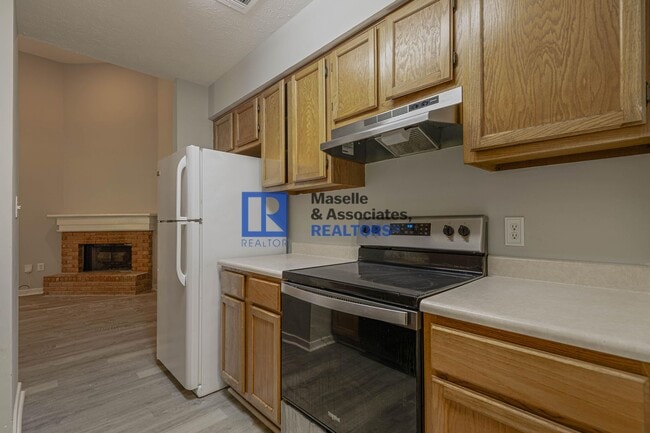 Building Photo - 3 Bed/2 Bath Home in Brandon