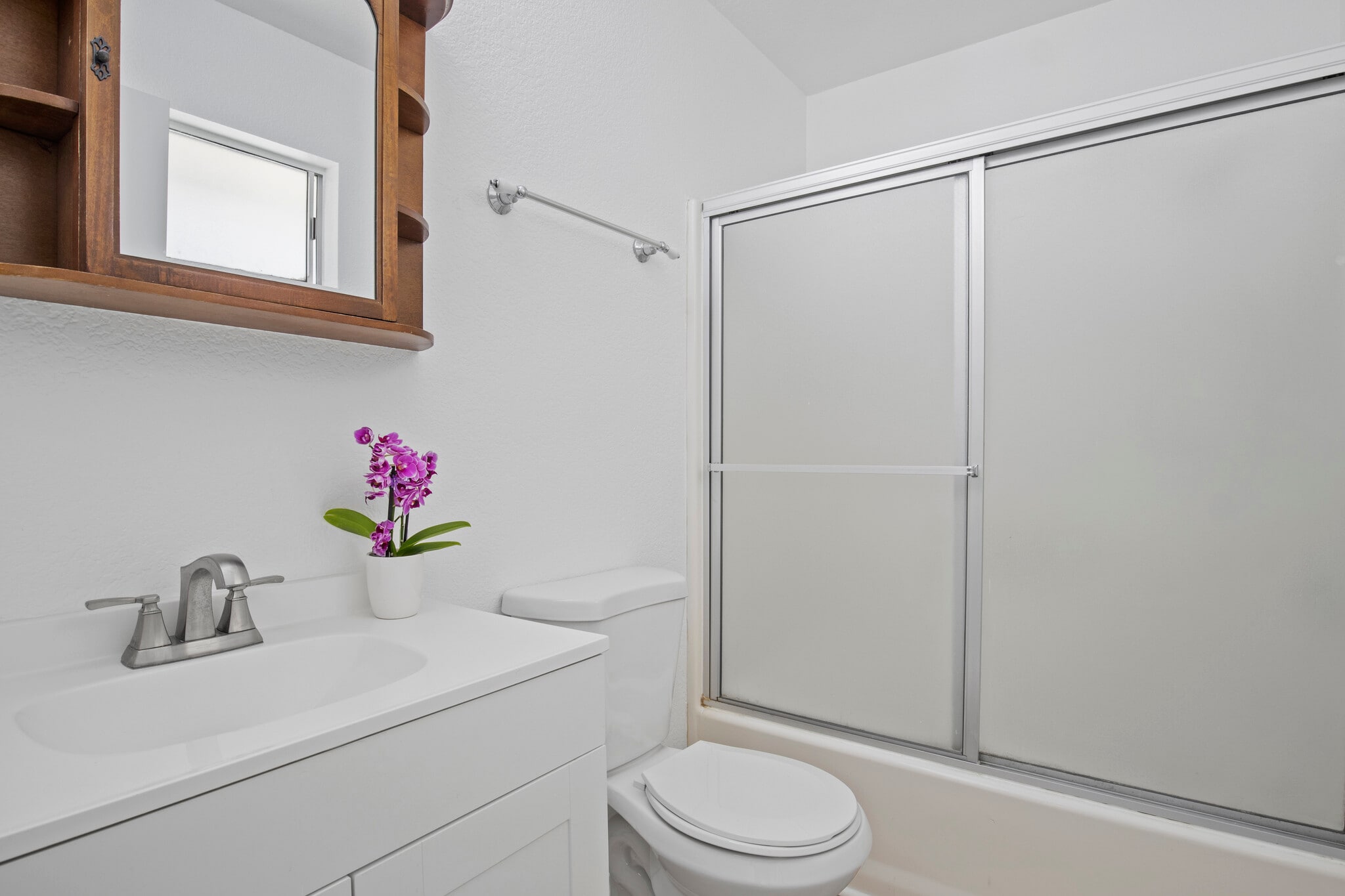 Building Photo - 39216 San Francisquito Canyon Rd