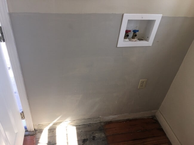 Building Photo - VOGT-120 West Pacheco