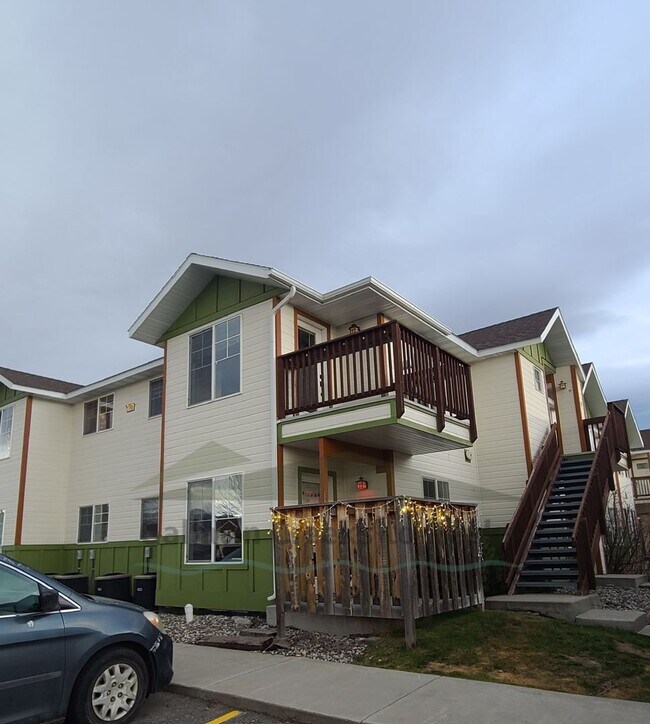 Building Photo - 1098 Longbow Ln