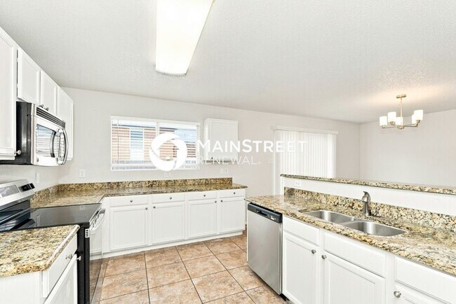 Building Photo - 3 Bedroom Pet-Friendly Home in Fort Worth, TX with Main Street Renewal