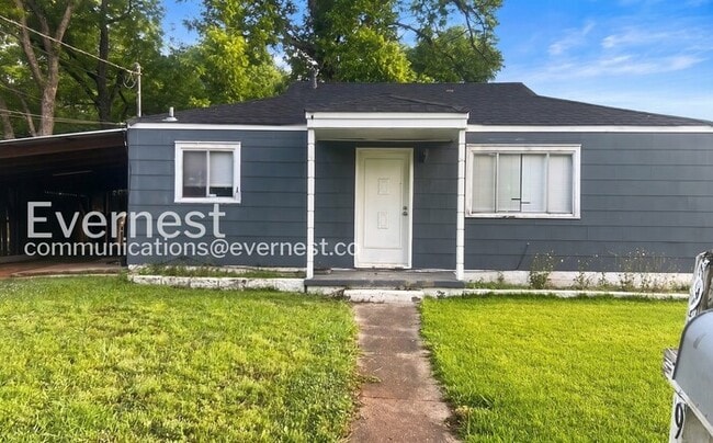 Building Photo - 907 Garywood Pl