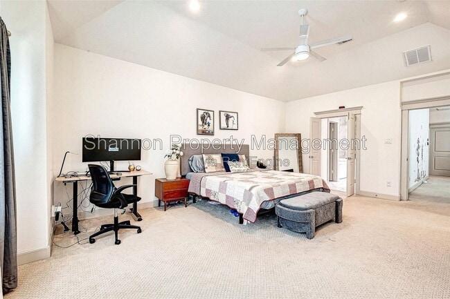 Building Photo - 5807 Kansas St