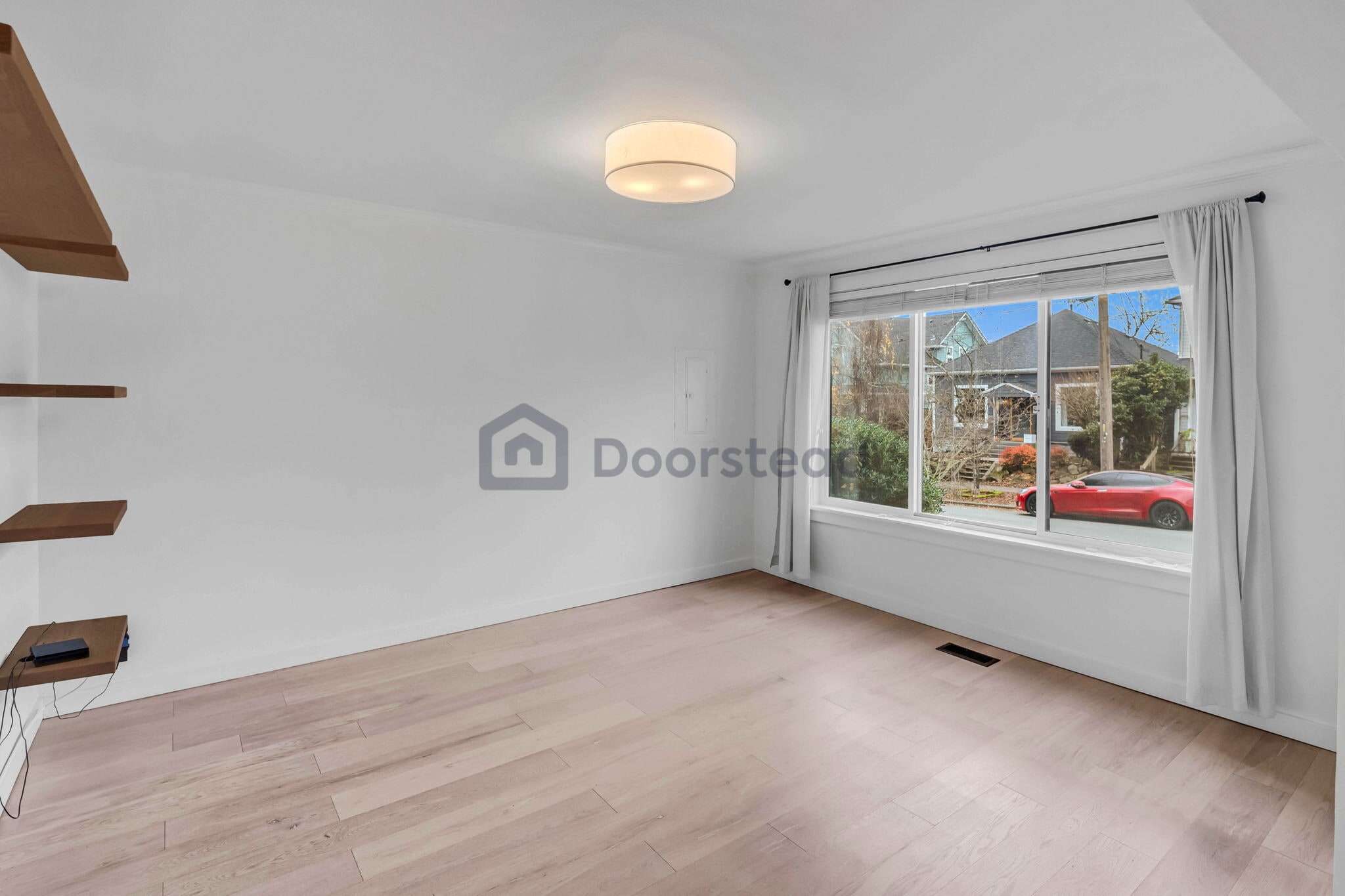 Building Photo - 924 24th Ave S