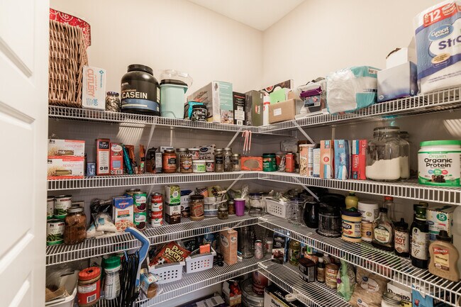 Building Photo - 1106 Eagle's View Dr