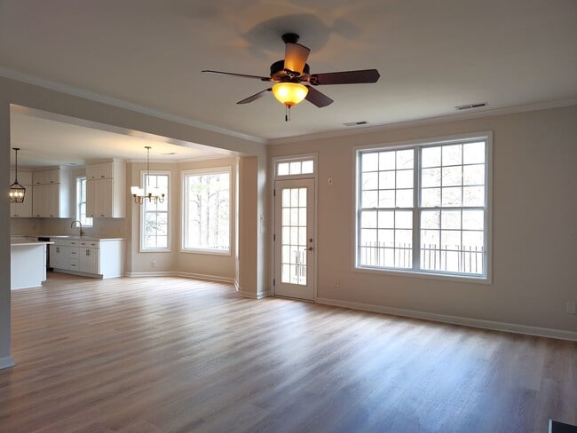 Building Photo - Stunning 2 Story, 4 Bedroom, 4.5 Bath Home Located in the Bridgemill Community in SC!