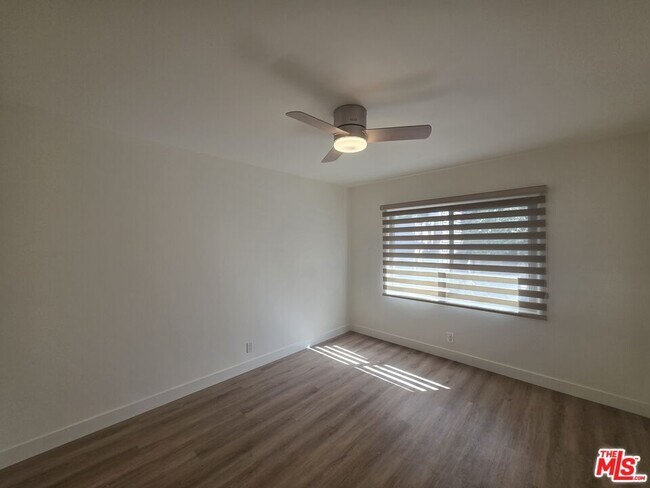 Building Photo - 1224 N Fairfax Ave