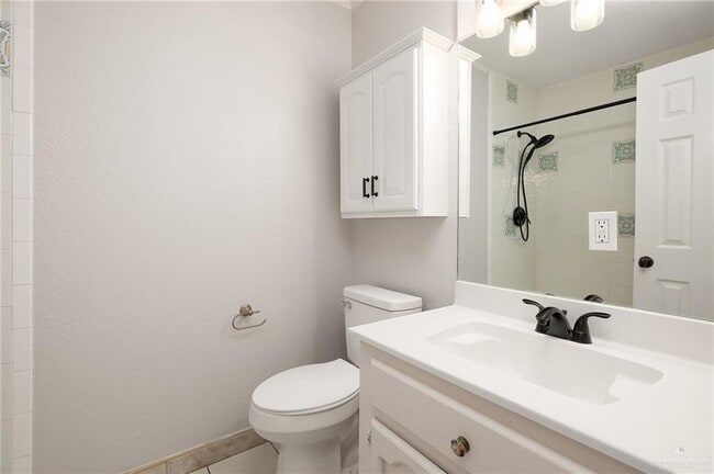 Building Photo - 1701 Terrace Dr