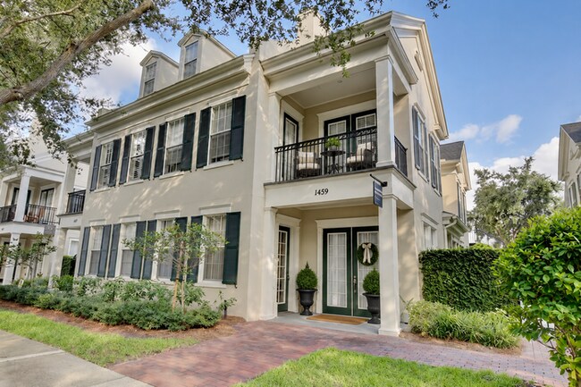 Building Photo - Charming 1/1 Spacious Condo Located in the Desirable Baldwin Park - Orlando!