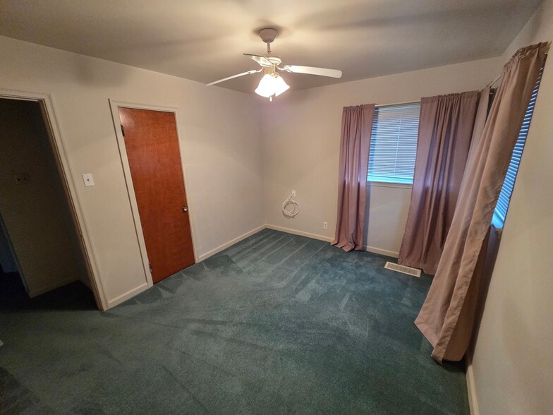 Building Photo - 2515 Martha St