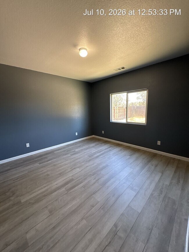 Building Photo - Lovely Home Now Available!