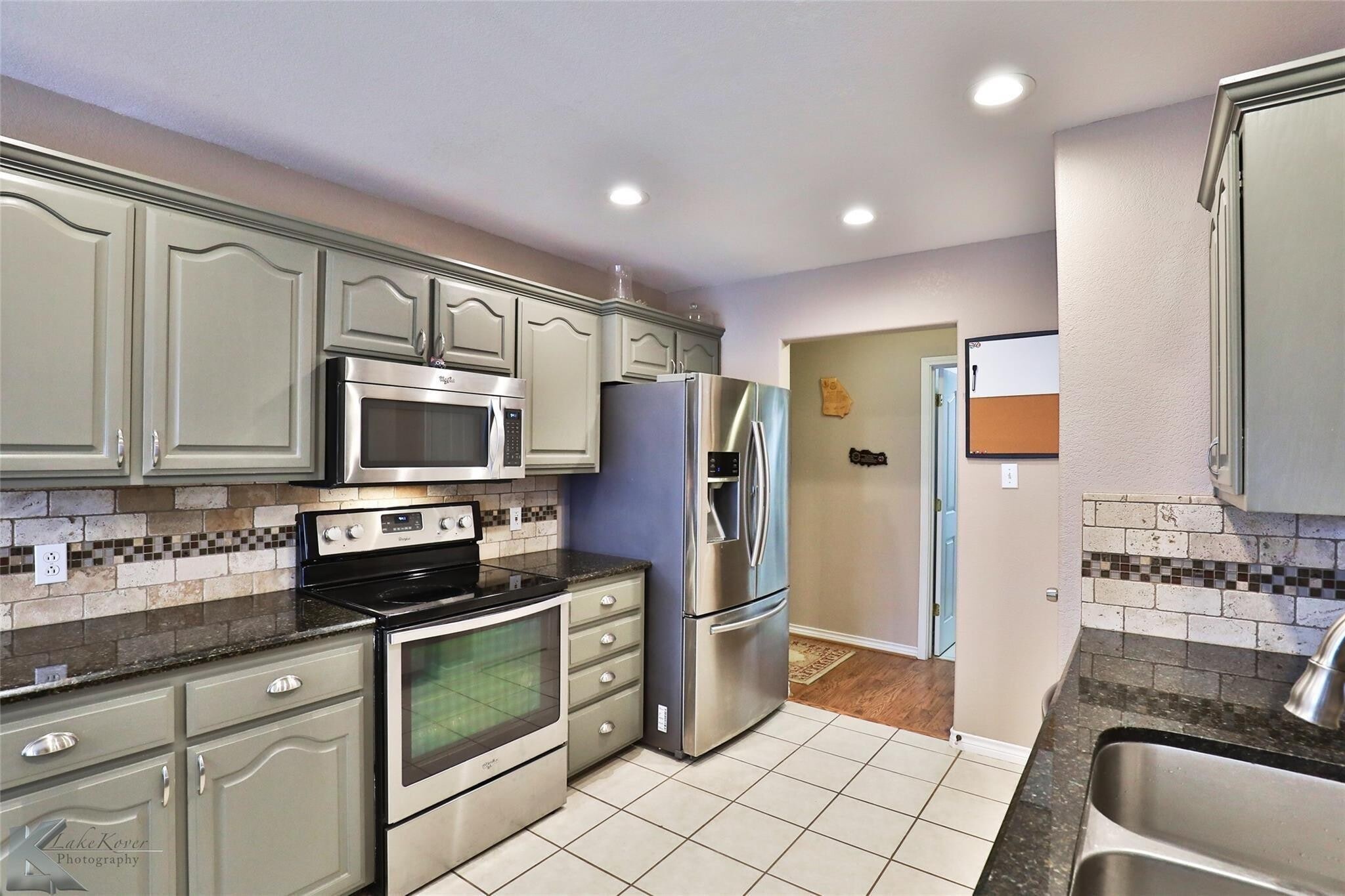 Building Photo - 5434 Willow View Rd