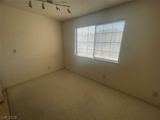 Building Photo - 4181 Gannet Cir
