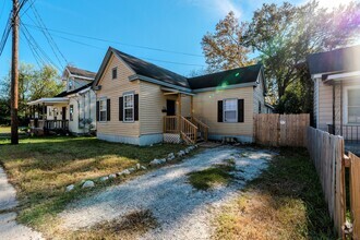 Building Photo - $1,150 - Spacious 3-Bedroom House for Rent...