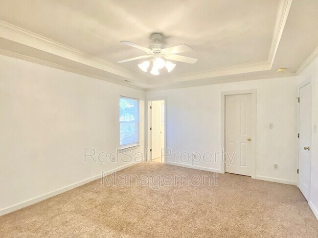 Building Photo - 500 Windward Dr