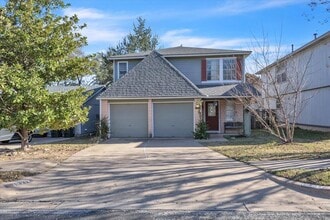 Building Photo - 12717 Modena Trail