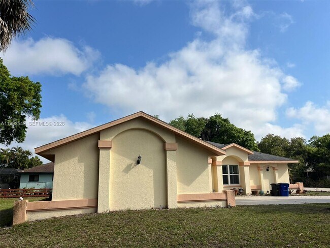 Building Photo - 4181 Silver Sword Ct