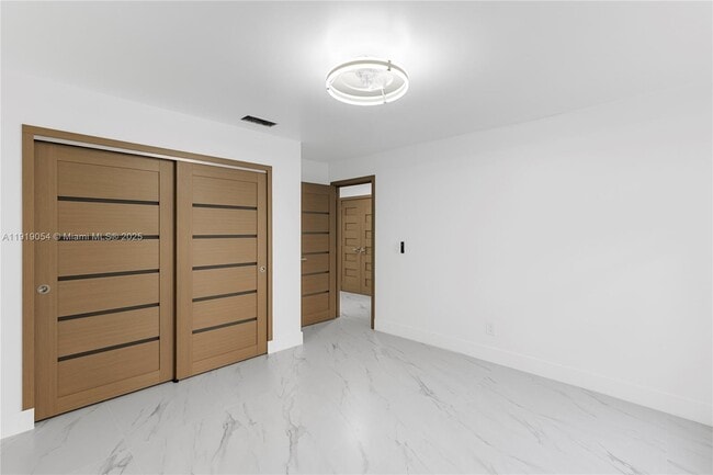 Building Photo - 2149 NW 85th Ln