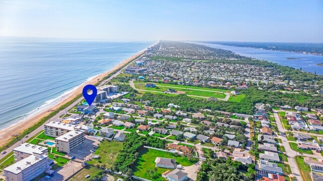 Building Photo - 2 Bedroom, 2 Bath with 2nd Floor Ocean Views!