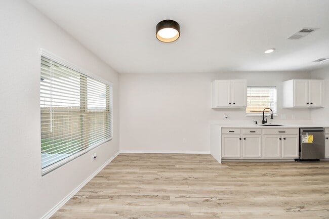 Building Photo - 26722 Lantana Cyn Dr
