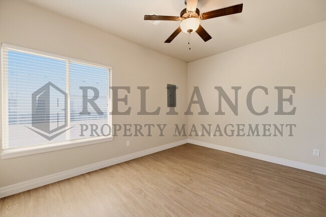 Building Photo - 13601 Hunters View St