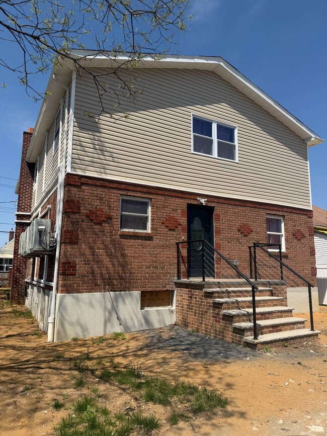 Building Photo - 146-19 183rd St