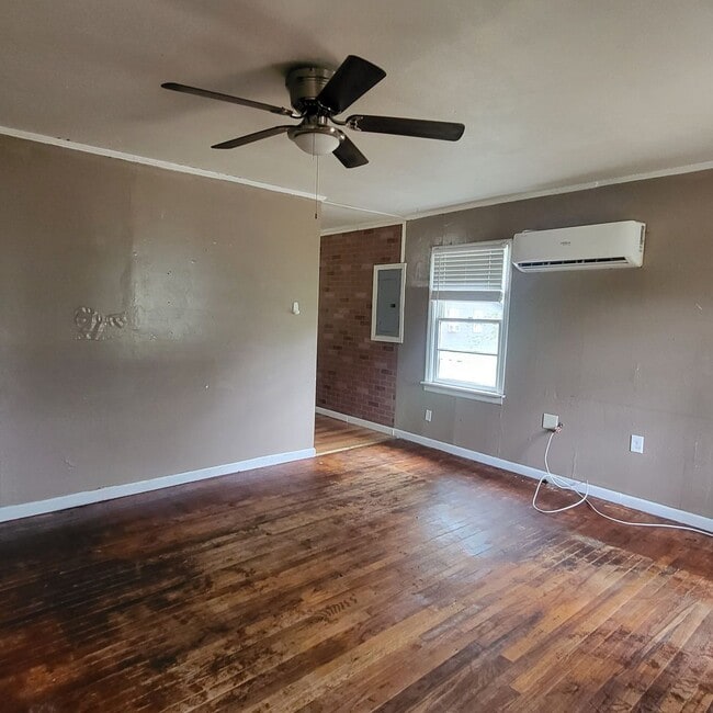 Building Photo - 108 Celia Dr